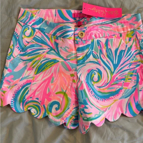 Lilly Pulitzer Scallop Hem Printed Shorts - Pink & Aqua NWT Buttercup Stretch - Picture 1 of 3